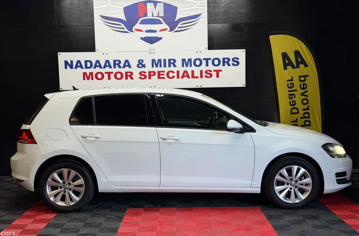 Volkswagen Golf Hatchback, Petrol, 2016, White