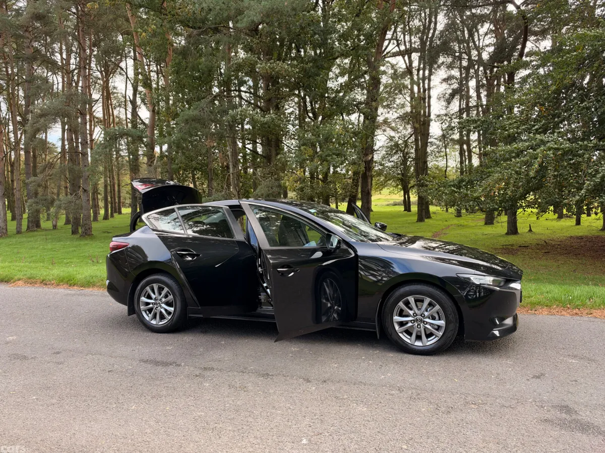 Mazda Mazda3 Saloon, Diesel, 2019, Black