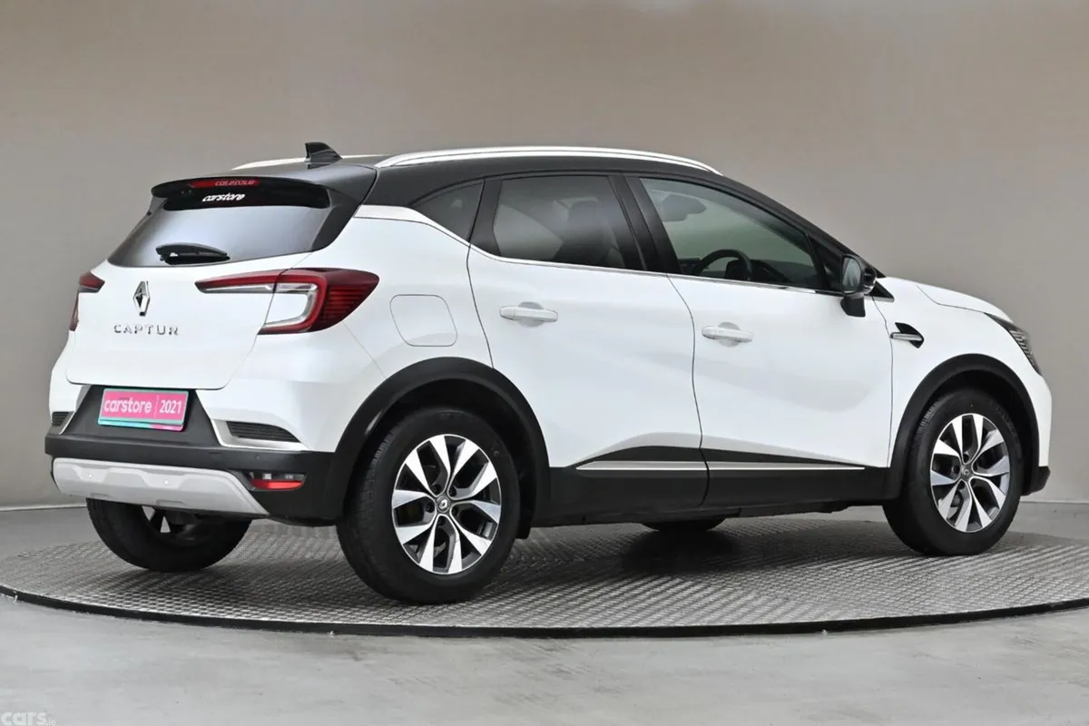 Renault Captur SUV, Petrol, 2021, White