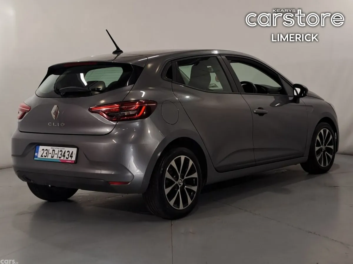 Renault Clio Hatchback, Petrol, 2023, Grey