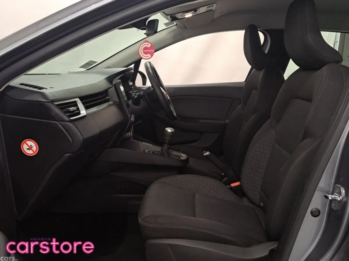 Renault Clio Hatchback, Petrol, 2023, Grey