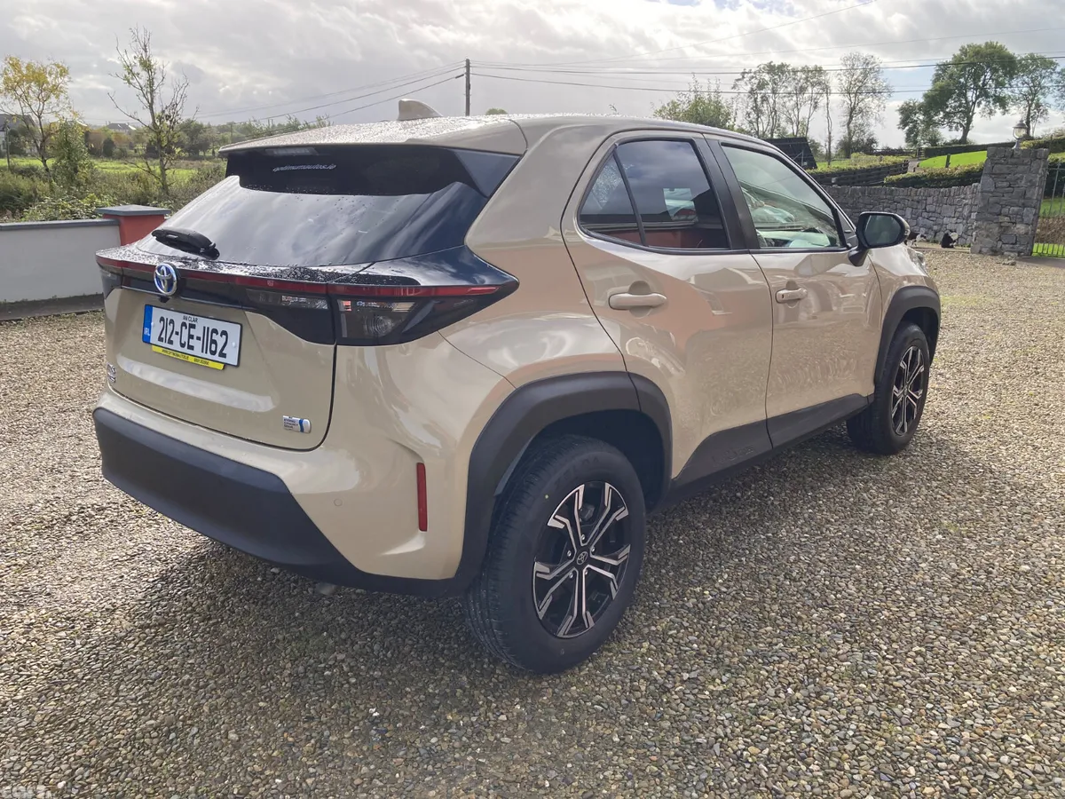 Toyota Yaris Cross Estate, Petrol Hybrid, 2021, Beige