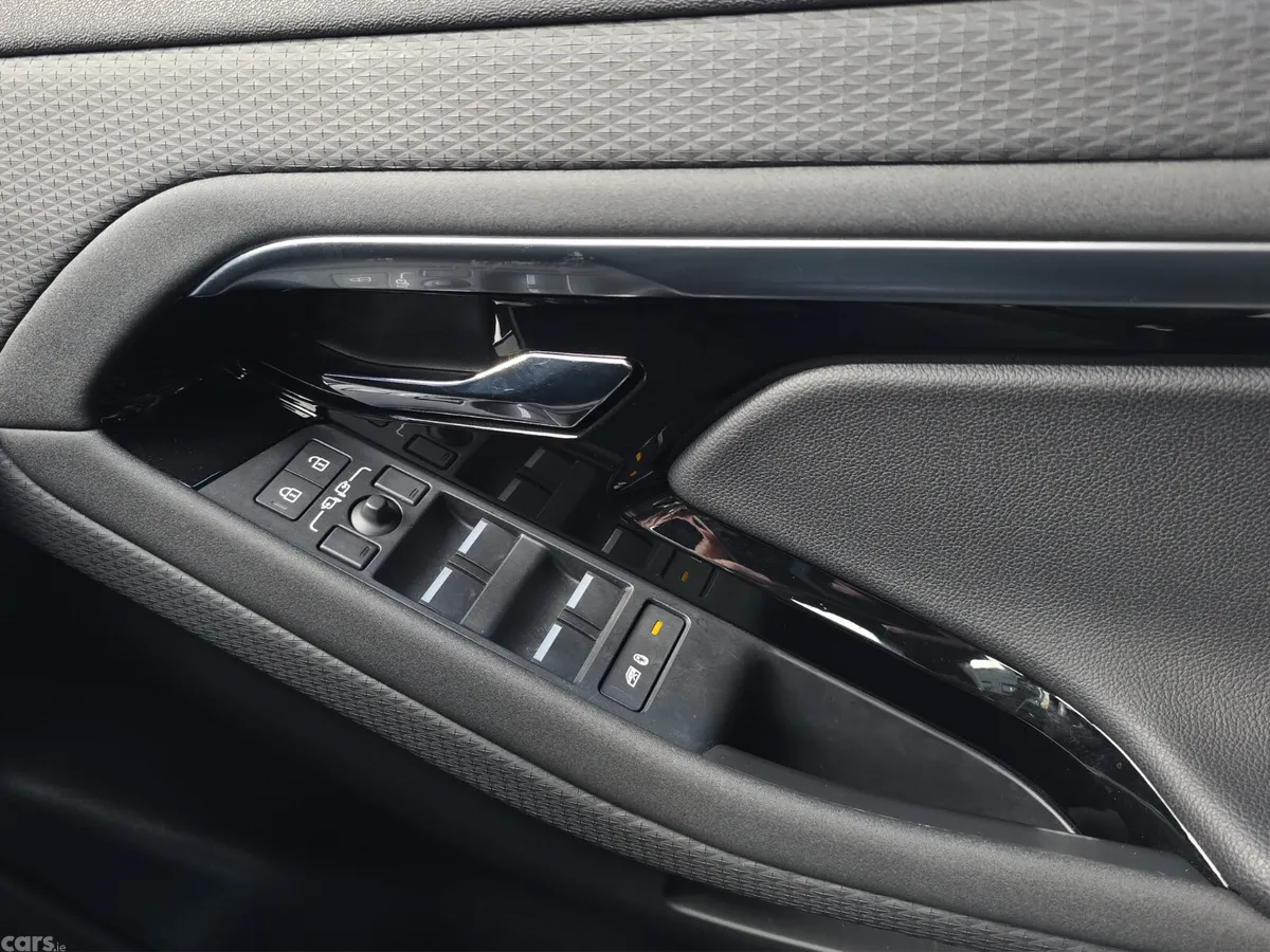 Land Rover Range Rover Evoque SUV, Petrol Plug-in Hybrid, 2022, Black