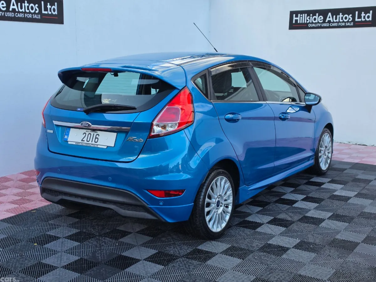 Ford Fiesta Hatchback, Petrol, 2016, Blue
