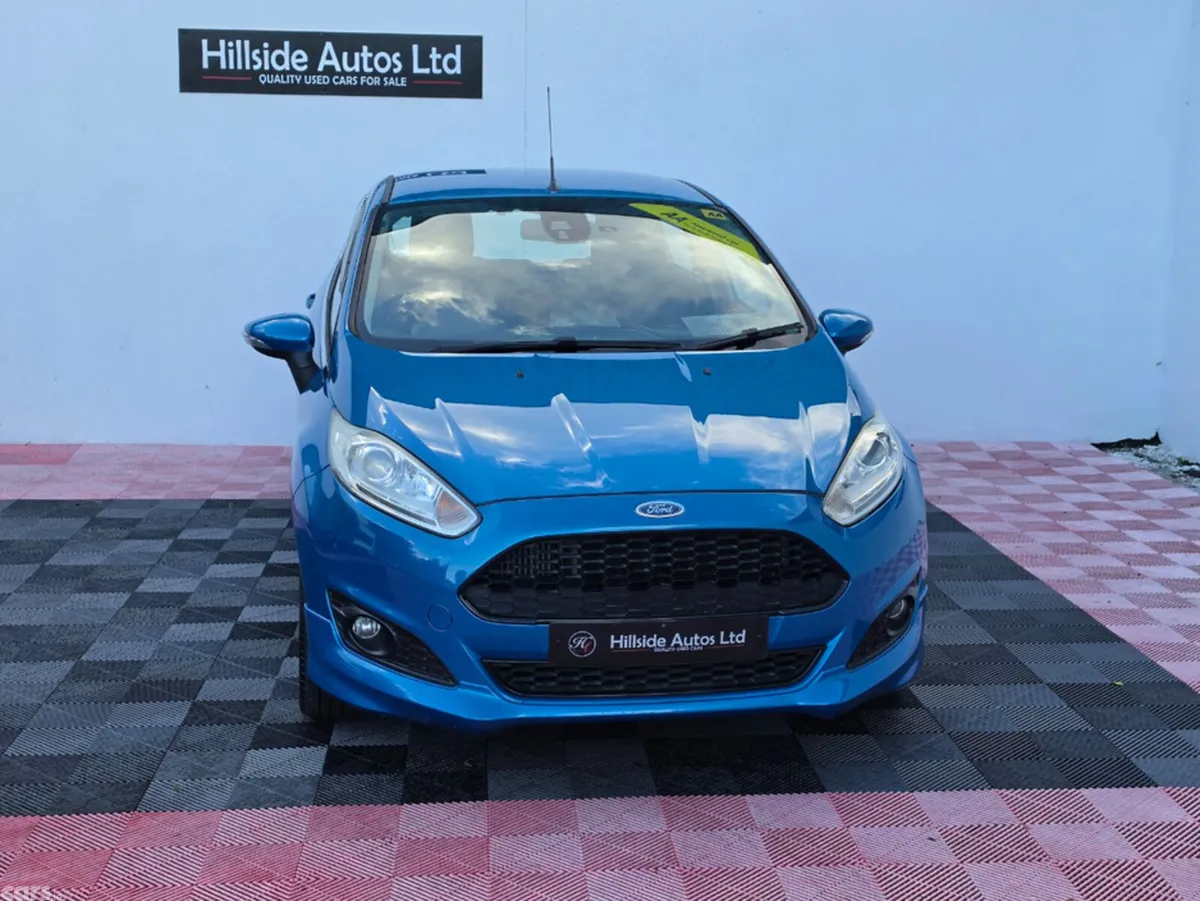 Ford Fiesta Hatchback, Petrol, 2016, Blue