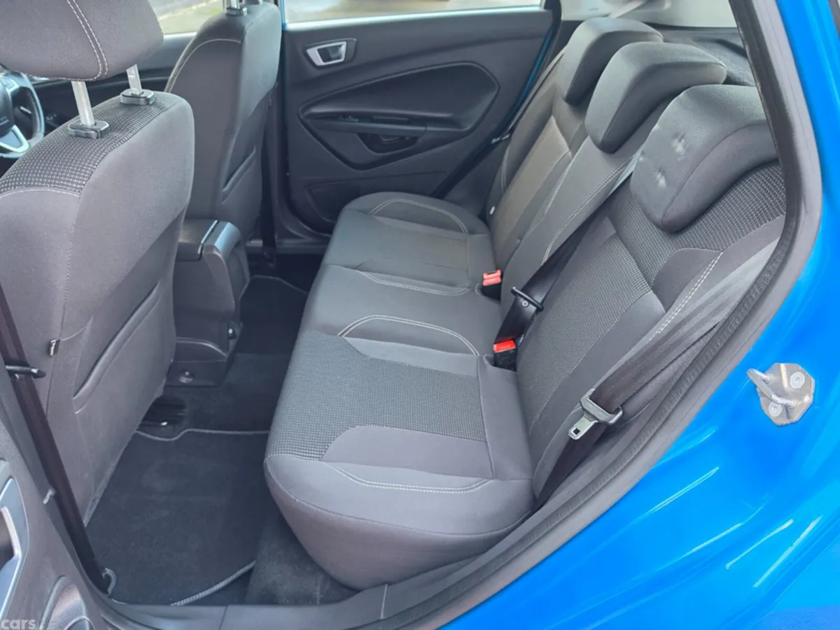 Ford Fiesta Hatchback, Petrol, 2016, Blue