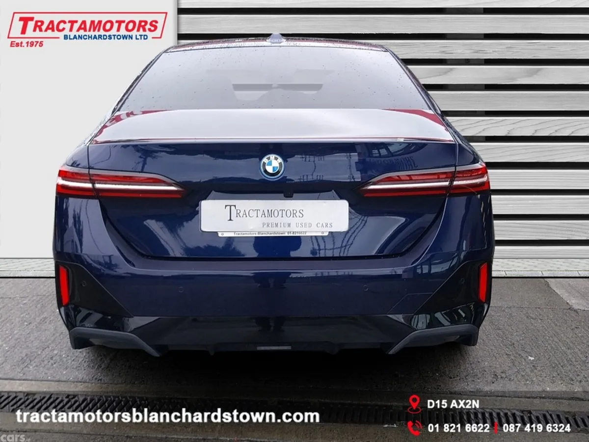BMW 5-Series Saloon, Petrol Plug-in Hybrid, 2025, Blue