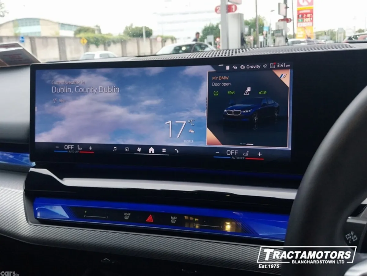 BMW 5-Series Saloon, Petrol Plug-in Hybrid, 2025, Blue