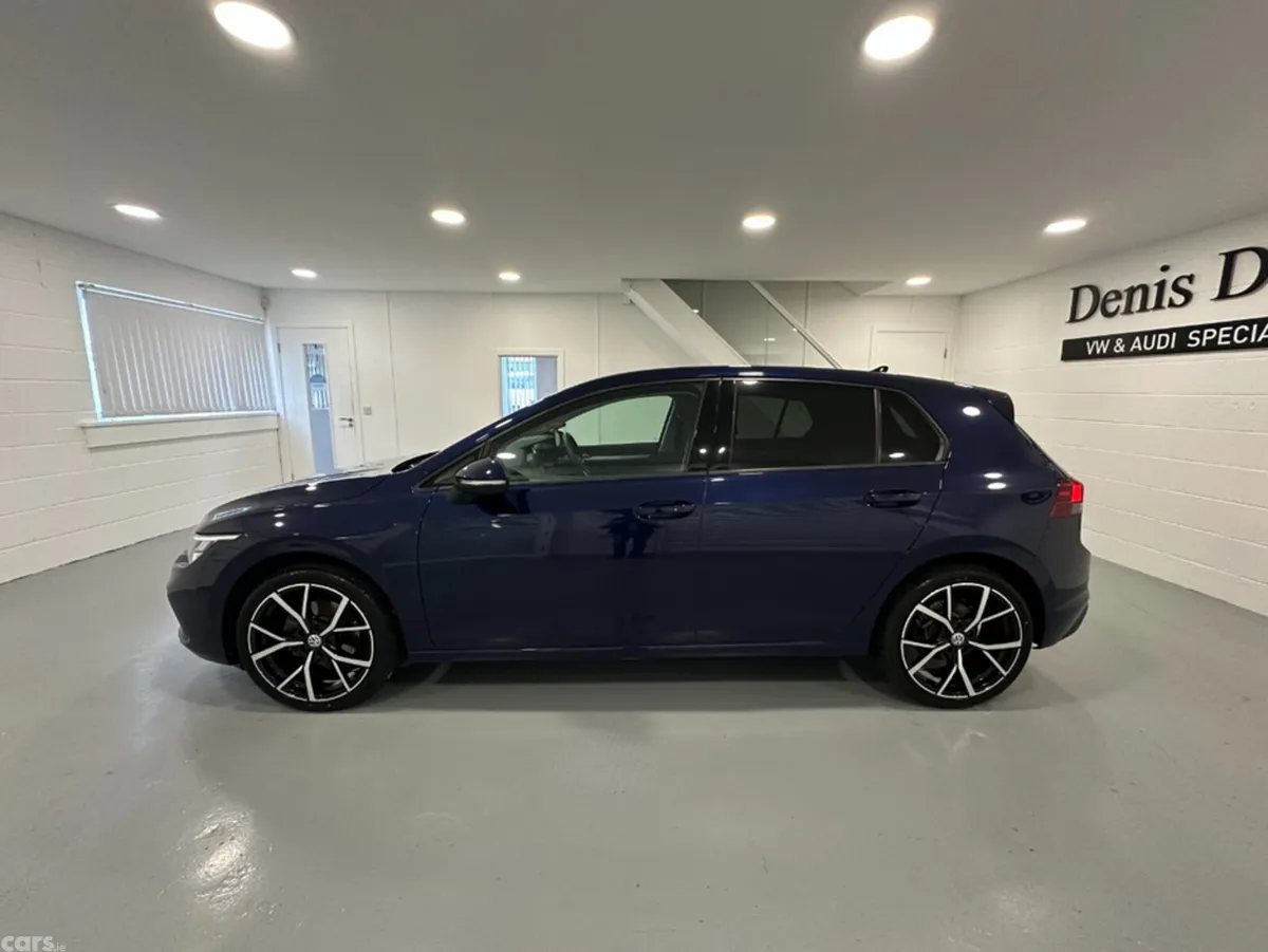 Volkswagen Golf Hatchback, Petrol, 2022, Blue