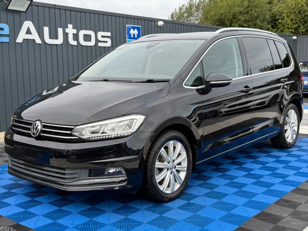 Volkswagen Touran MPV, Diesel, 2019, Black