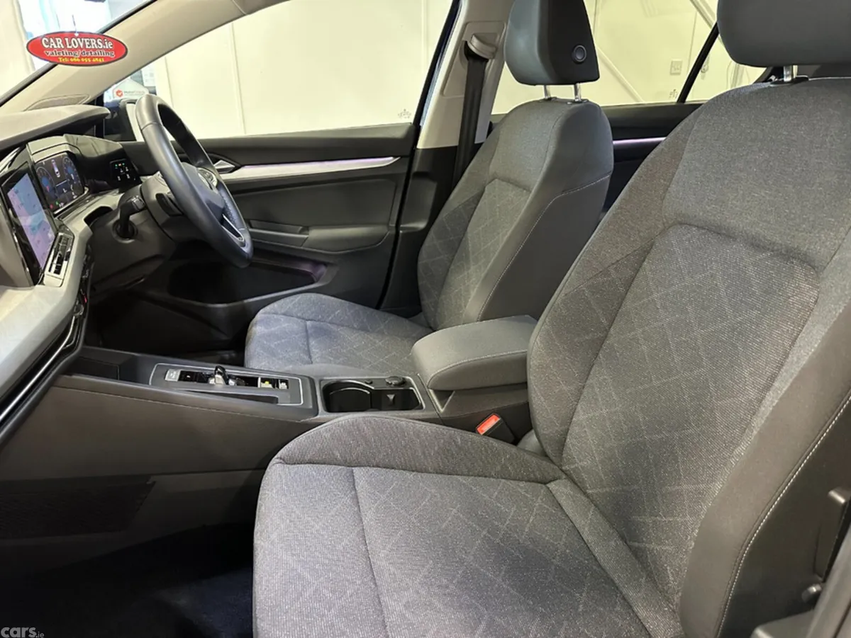 Volkswagen Golf Hatchback, Petrol, 2022, Blue