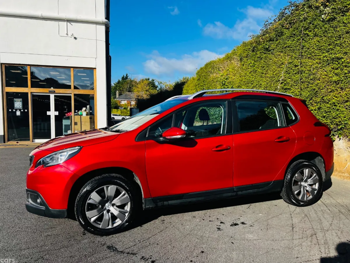 Peugeot 2008 Hatchback, Diesel, 2018, Red