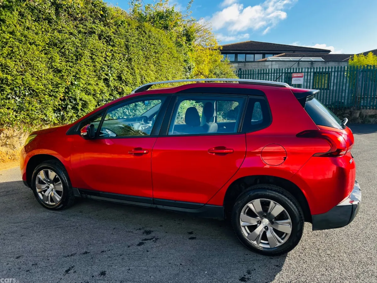 Peugeot 2008 Hatchback, Diesel, 2018, Red