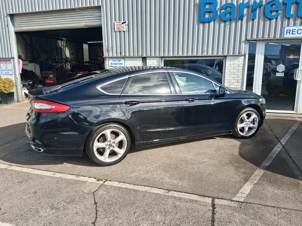 Ford Mondeo Hatchback, Diesel, 2016, Black