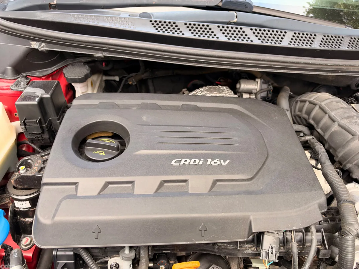 Kia Ceed Hatchback, Diesel, 2016, Red