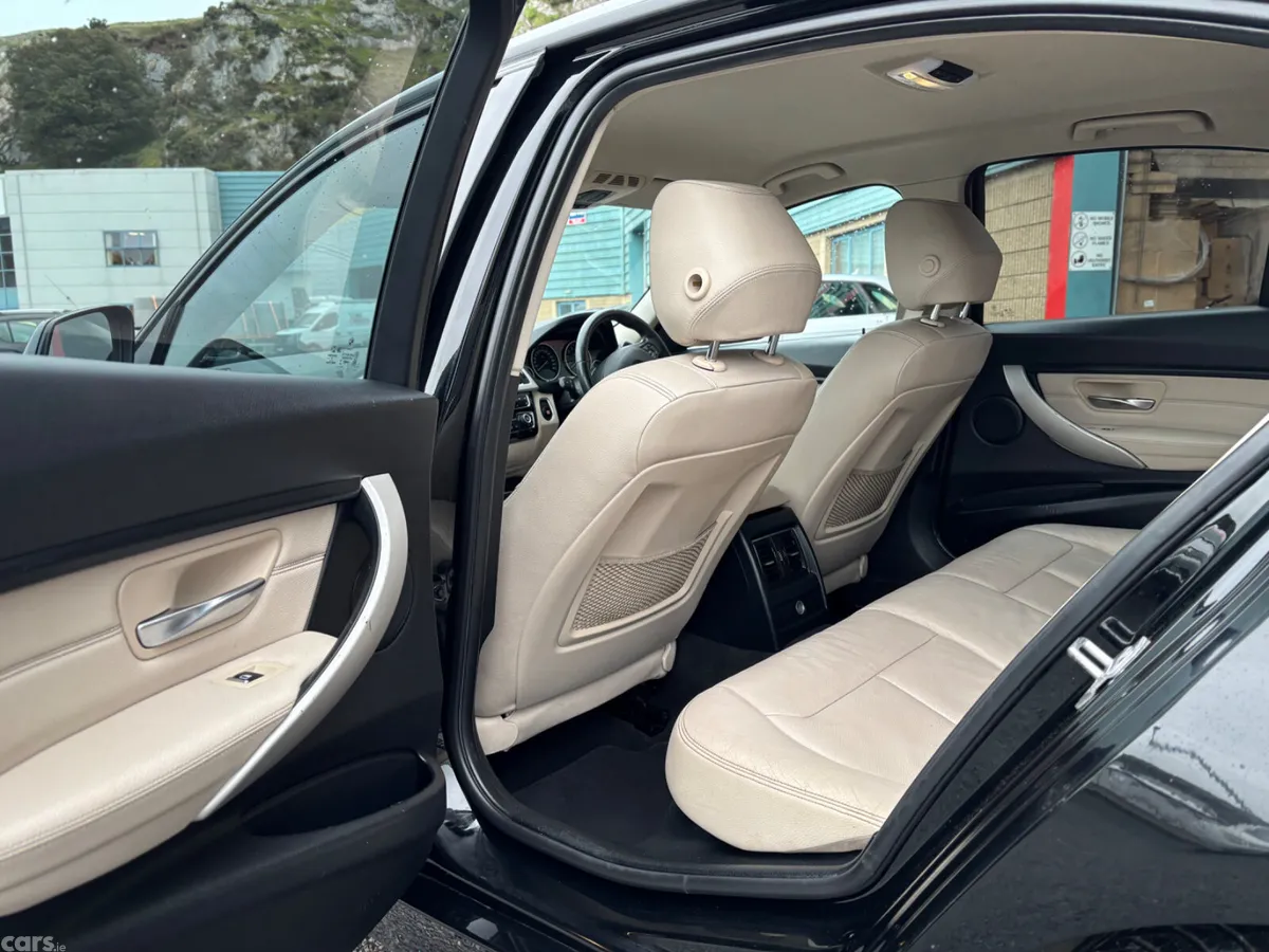 BMW 3-Series Saloon, Petrol Plug-in Hybrid, 2018, Black