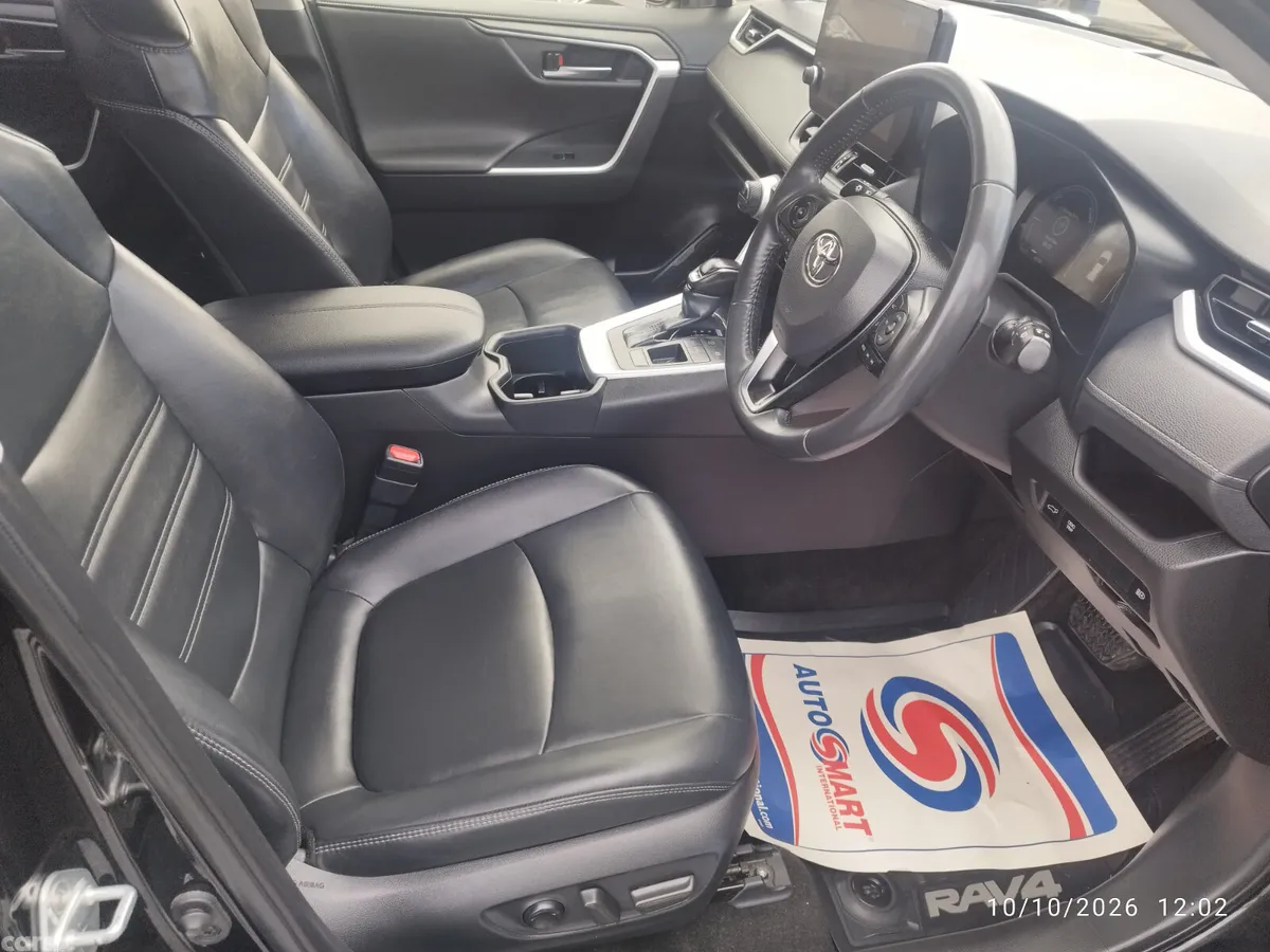Toyota RAV4 SUV, Petrol Hybrid, 2024, Black