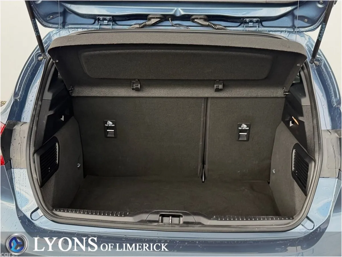 Ford Focus Hatchback, Diesel, 2020, Blue