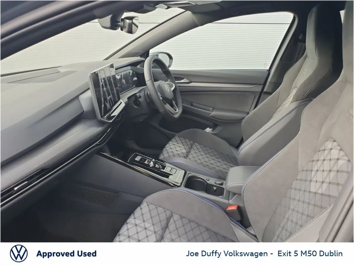 Volkswagen Golf Estate, Petrol, 2026, Grey