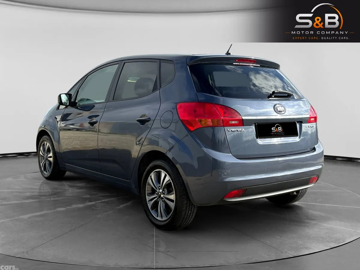 Kia Venga MPV, Diesel, 2018, Blue