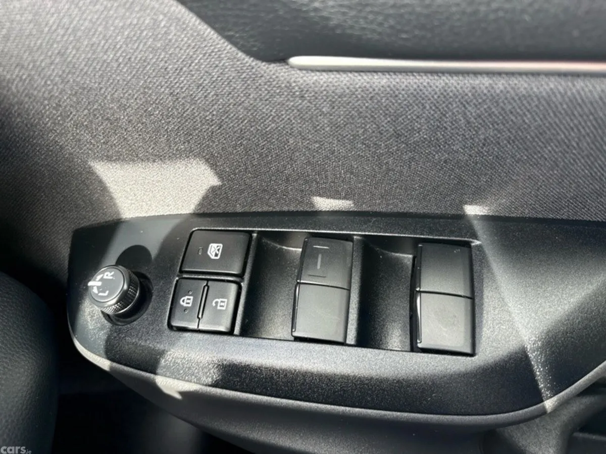 Toyota Yaris Hatchback, Petrol Hybrid, 2026, Grey