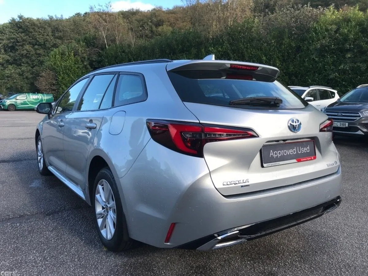 Toyota Corolla Estate, Petrol Hybrid, 2023, Grey