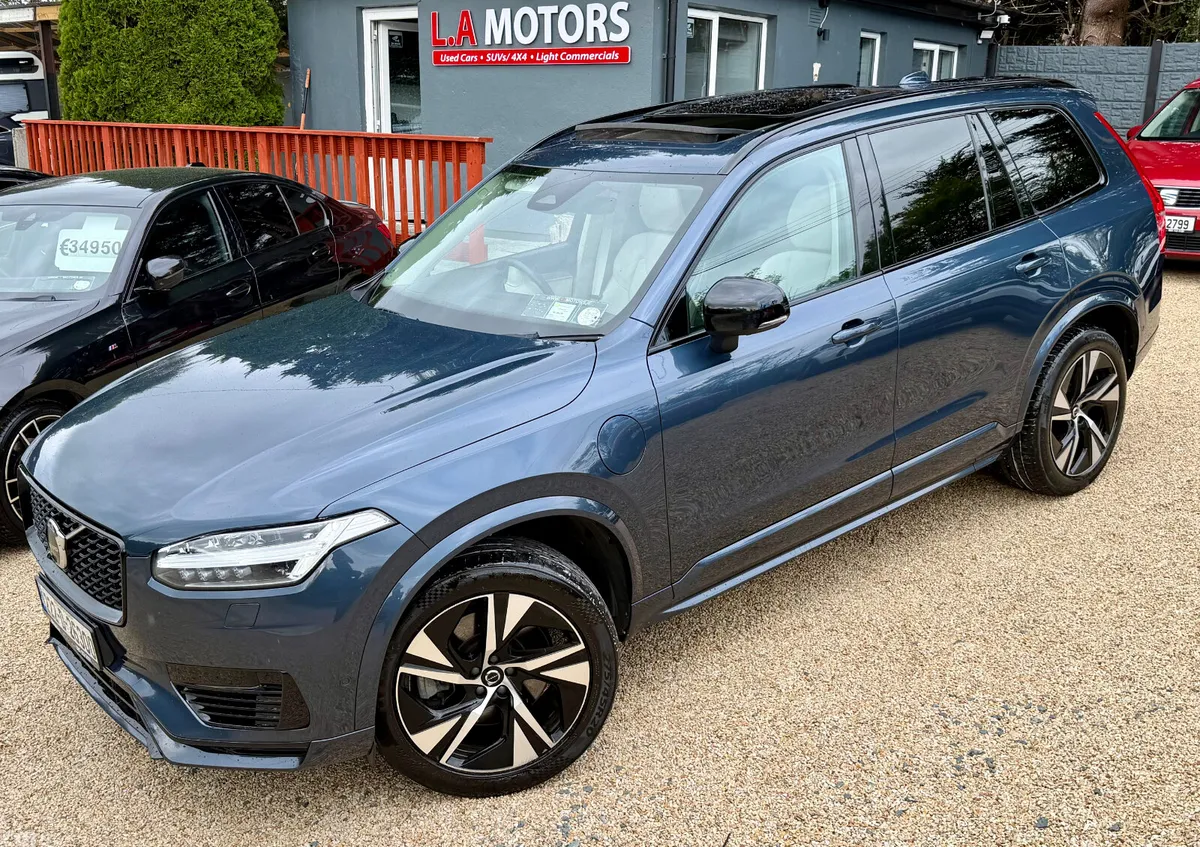 Volvo XC90 SUV, Petrol Plug-in Hybrid, 2022, Blue