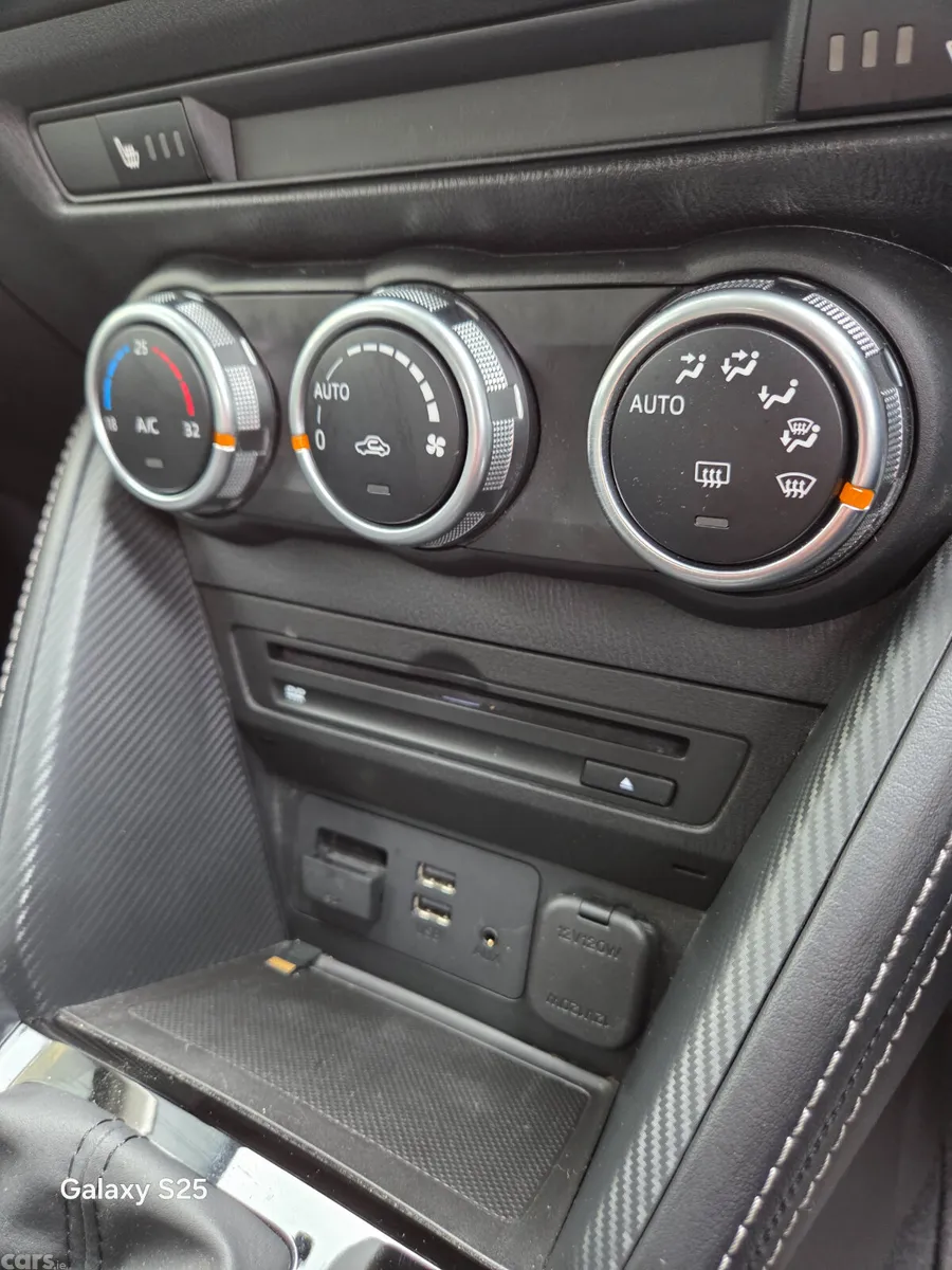 Mazda Demio Hatchback, Diesel, 2018, Blue