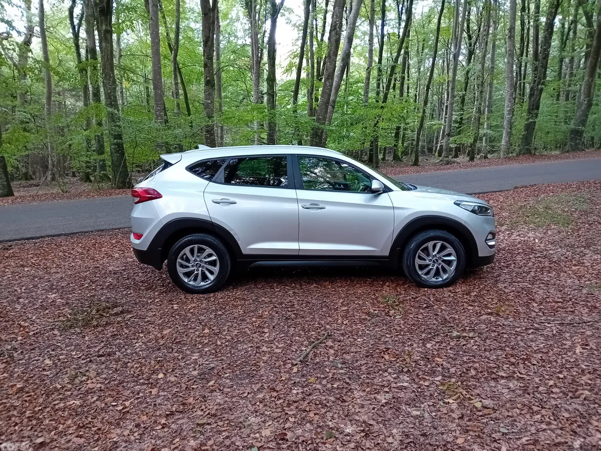 Hyundai Tucson SUV, Diesel, 2016, Silver