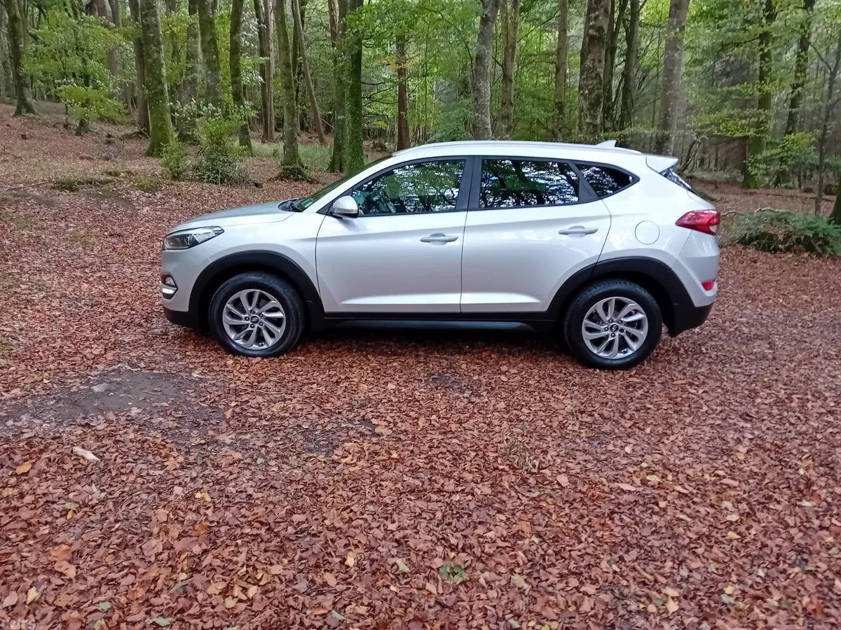 Hyundai Tucson SUV, Diesel, 2016, Silver