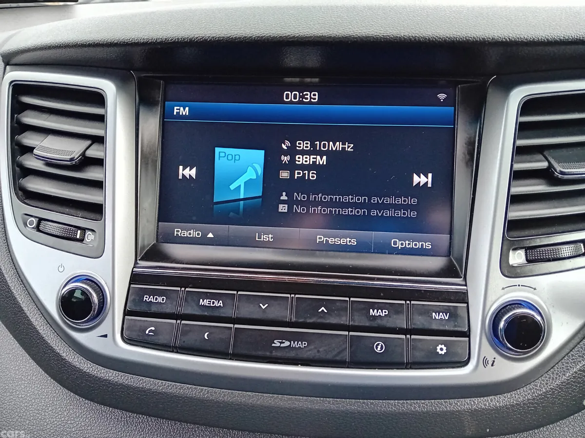 Hyundai Tucson SUV, Diesel, 2016, Silver