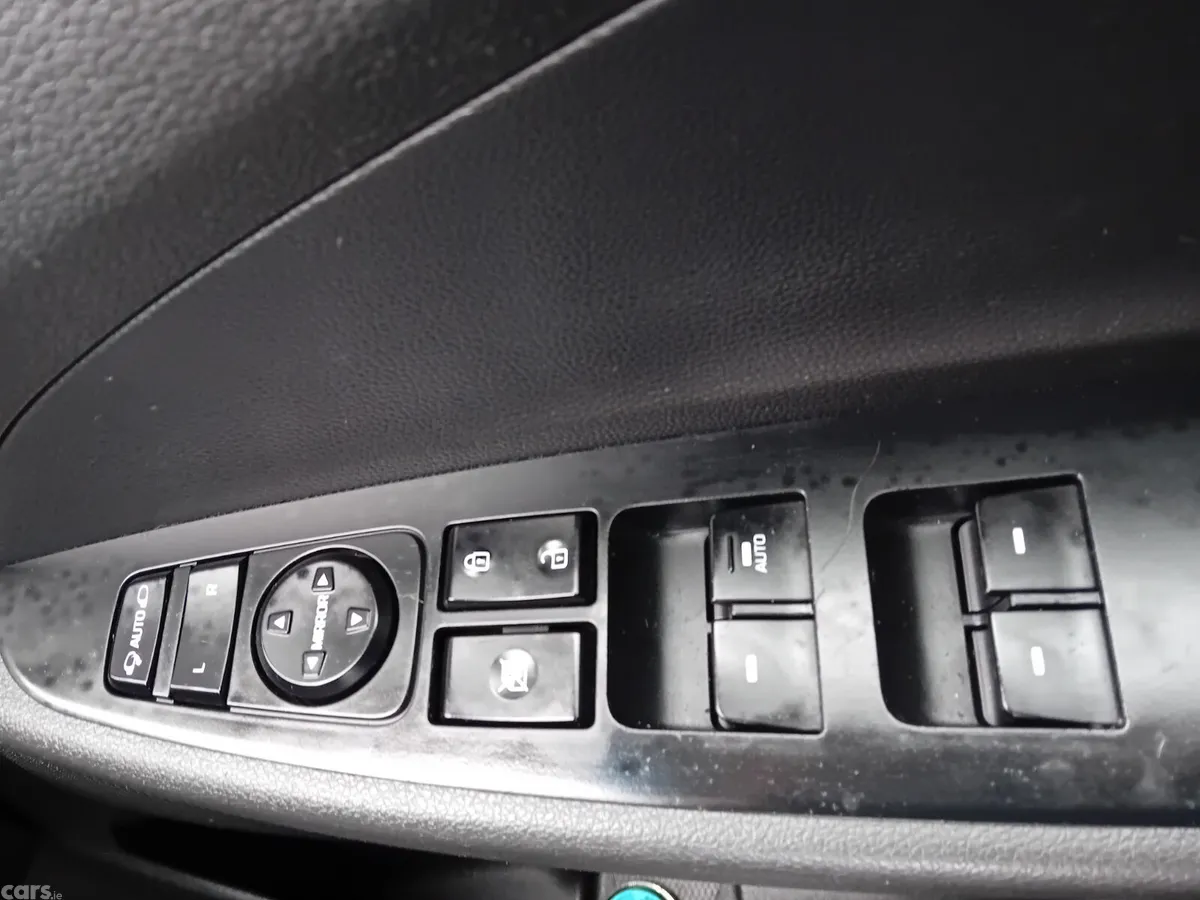 Hyundai Tucson SUV, Diesel, 2016, Silver
