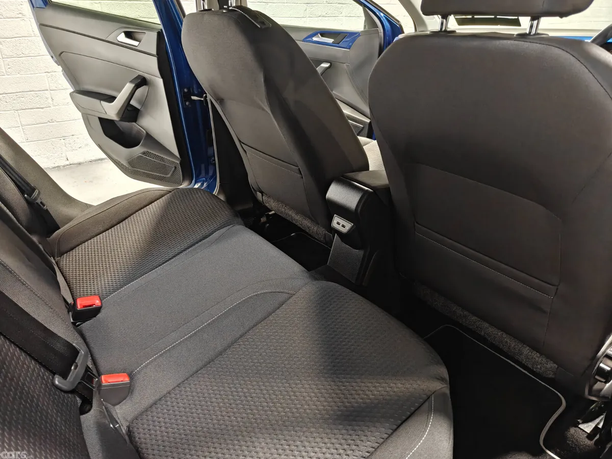 Volkswagen Polo Hatchback, Petrol, 2019, Blue