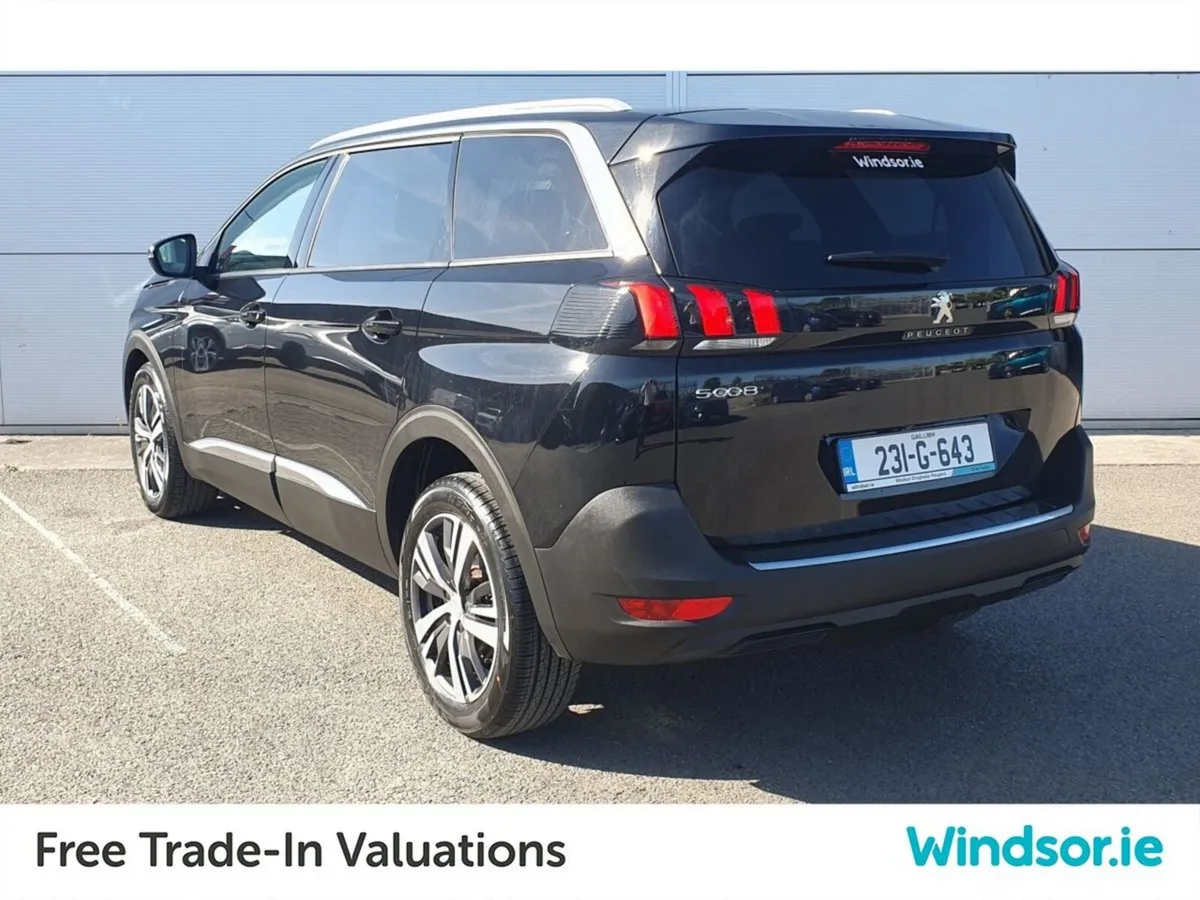 Peugeot 5008 MPV, Diesel, 2023, Black