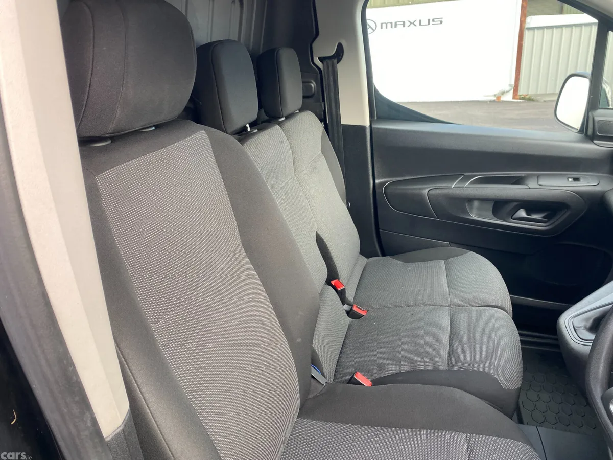 Citroen Berlingo MPV, Diesel, 2023, Black