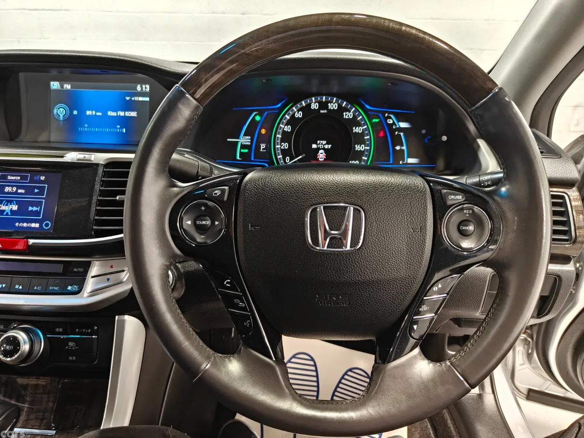 Honda Accord Saloon, Petrol Hybrid, 2013, Silver