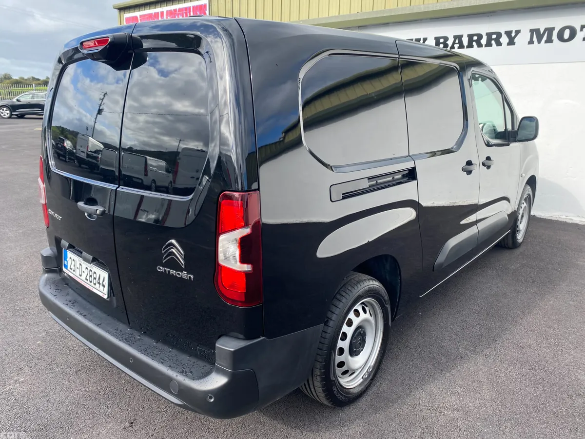 Citroen Berlingo MPV, Diesel, 2023, Black