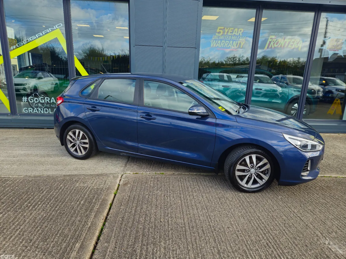 Hyundai i30 Hatchback, Petrol, 2017, Blue