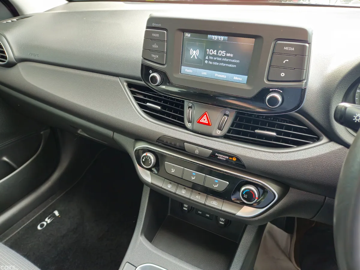 Hyundai i30 Hatchback, Petrol, 2017, Blue