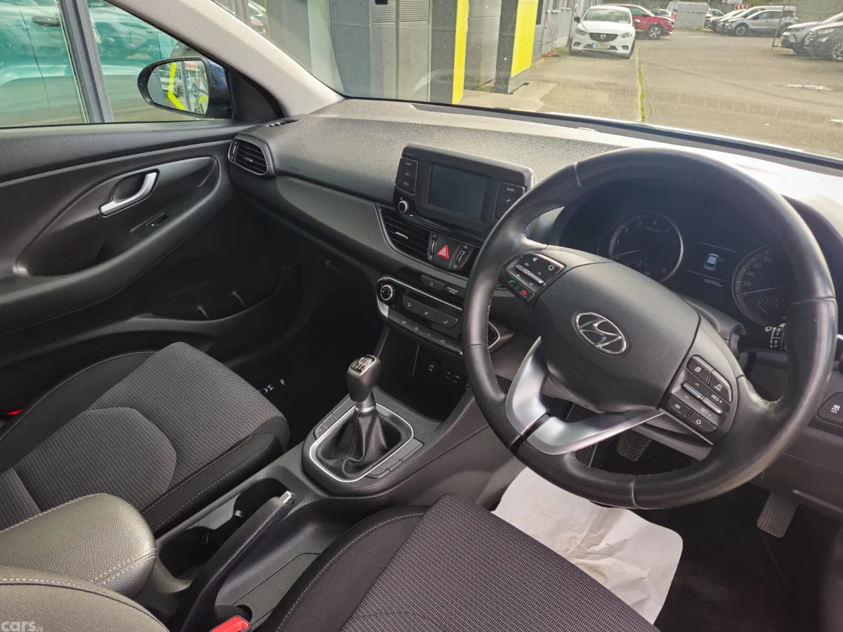 Hyundai i30 Hatchback, Petrol, 2017, Blue