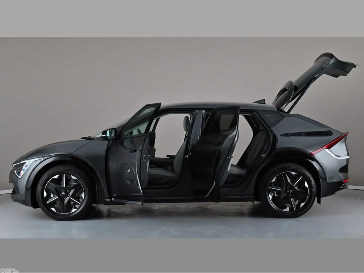 Kia EV6 MPV, Electric, 2026, Grey