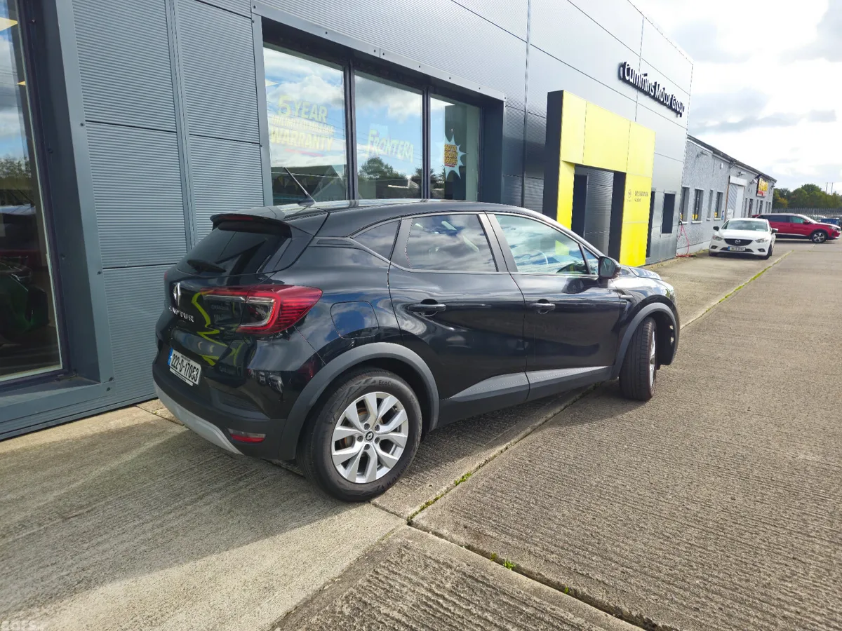 Renault Captur Hatchback, Petrol, 2022, Black