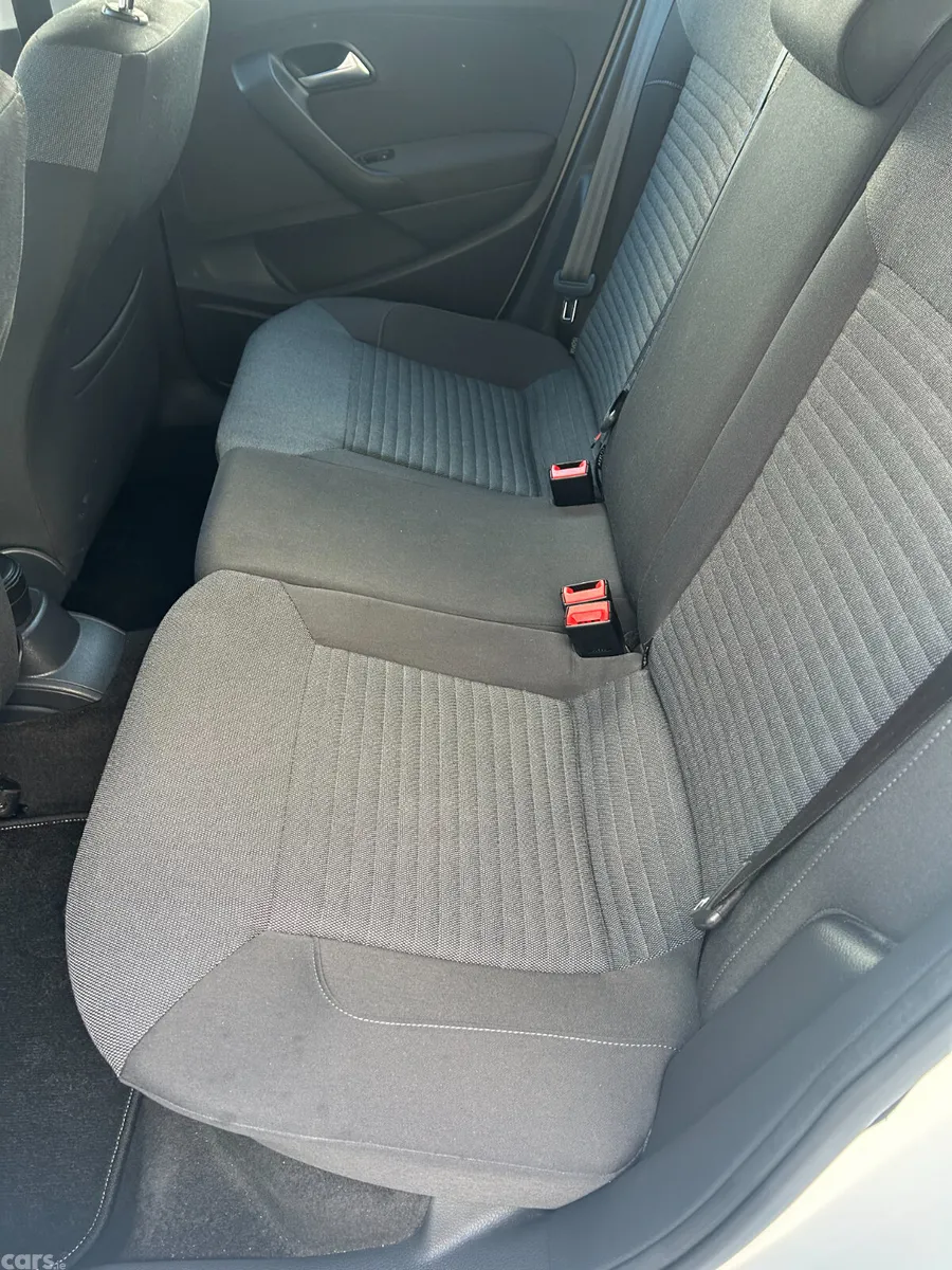 Volkswagen Polo Hatchback, Petrol, 2014, White