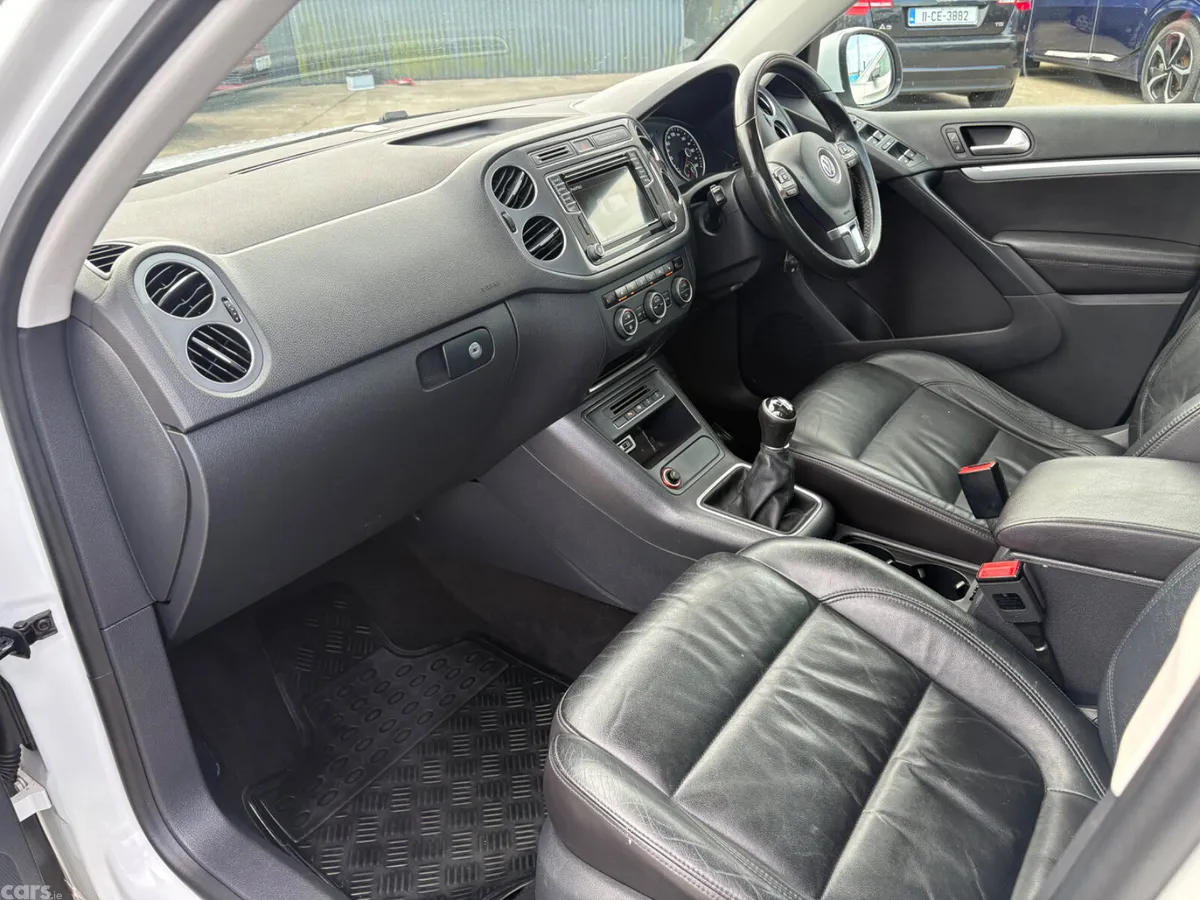 Volkswagen Tiguan SUV, Diesel, 2016, White