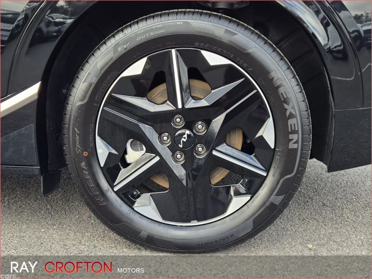 Kia EV6 MPV, Electric, 2026, Black