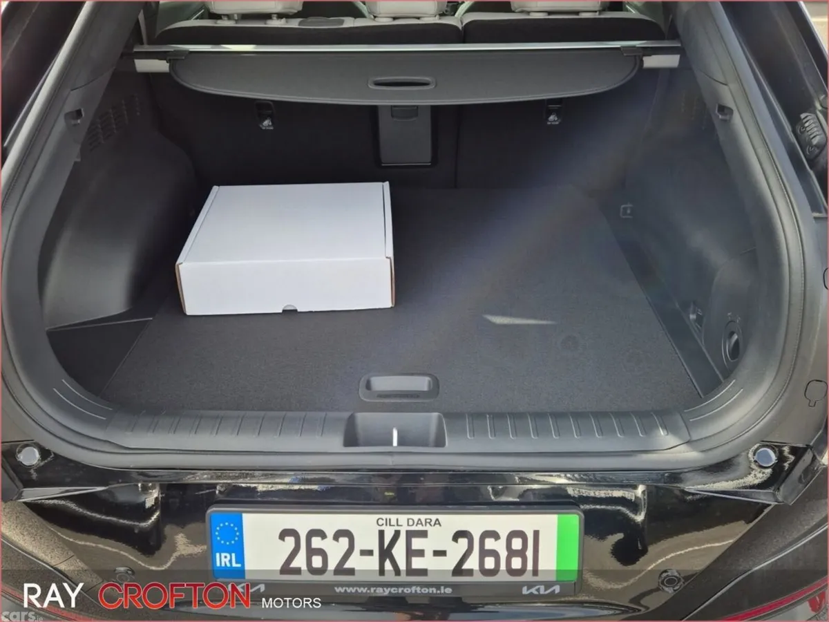 Kia EV6 MPV, Electric, 2026, Black