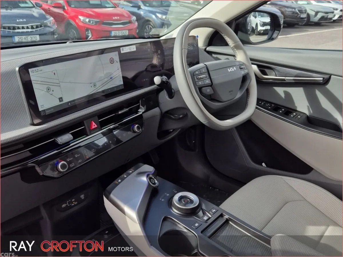 Kia EV6 MPV, Electric, 2026, Black