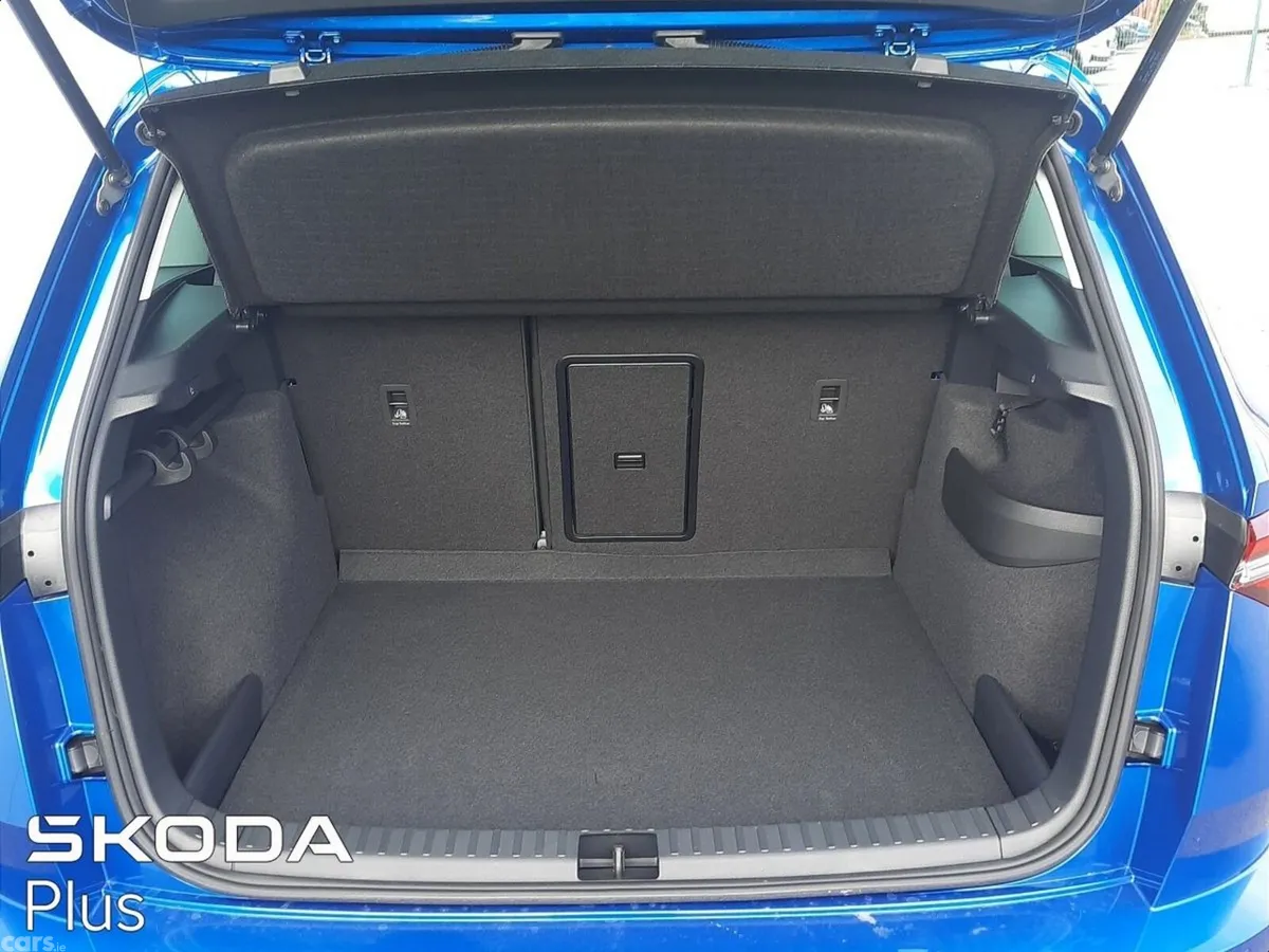 Skoda Karoq SUV, Diesel, 2025, Blue