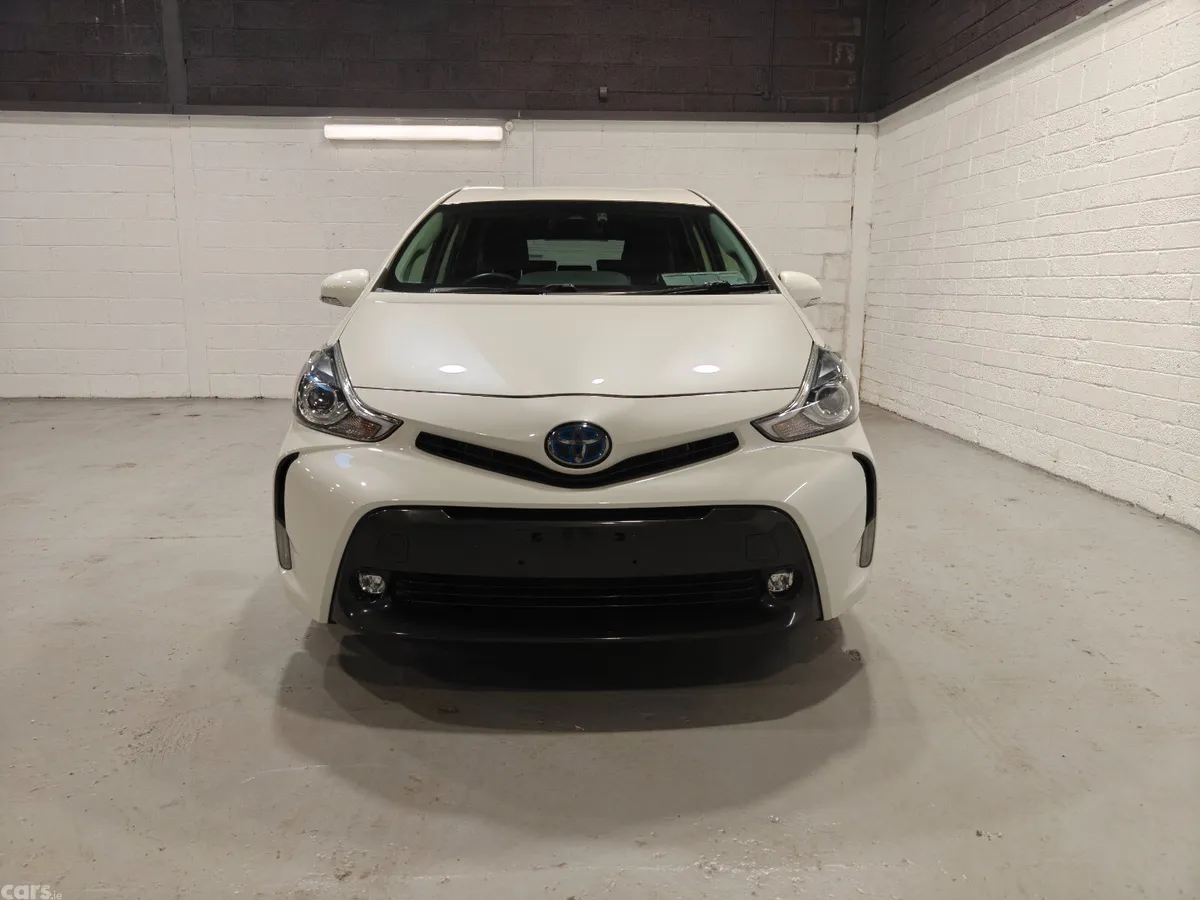 Toyota Prius Estate, Petrol Hybrid, 2019, White
