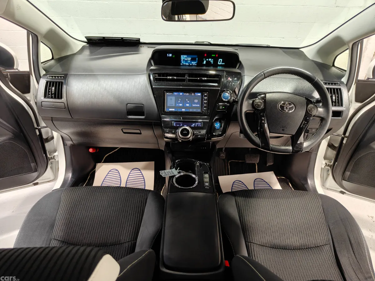 Toyota Prius Estate, Petrol Hybrid, 2019, White